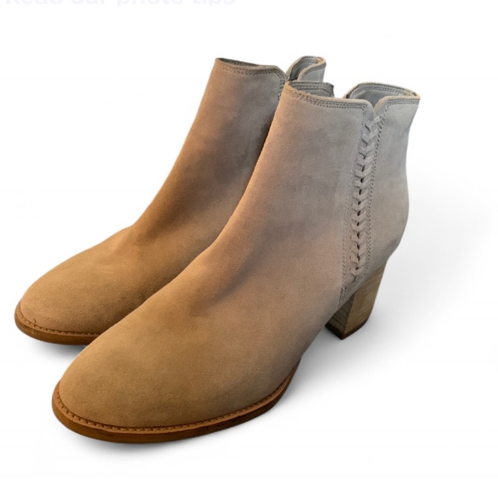 Blondo Nina Waterproof Suede Bootie Mushroom Taupe Size 10 EUC